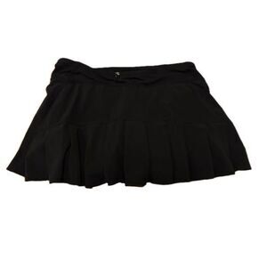 Lululemon black skort- size 6